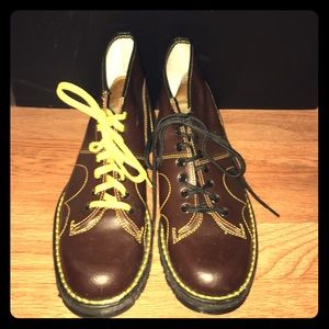 Size 7 M leather boots cherry red